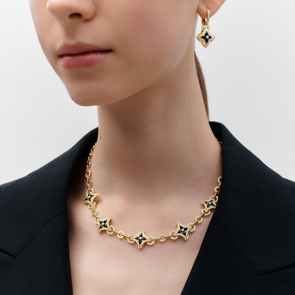 Ever Blossom Necklace, Yellow Gold, Onyx & Diamonds