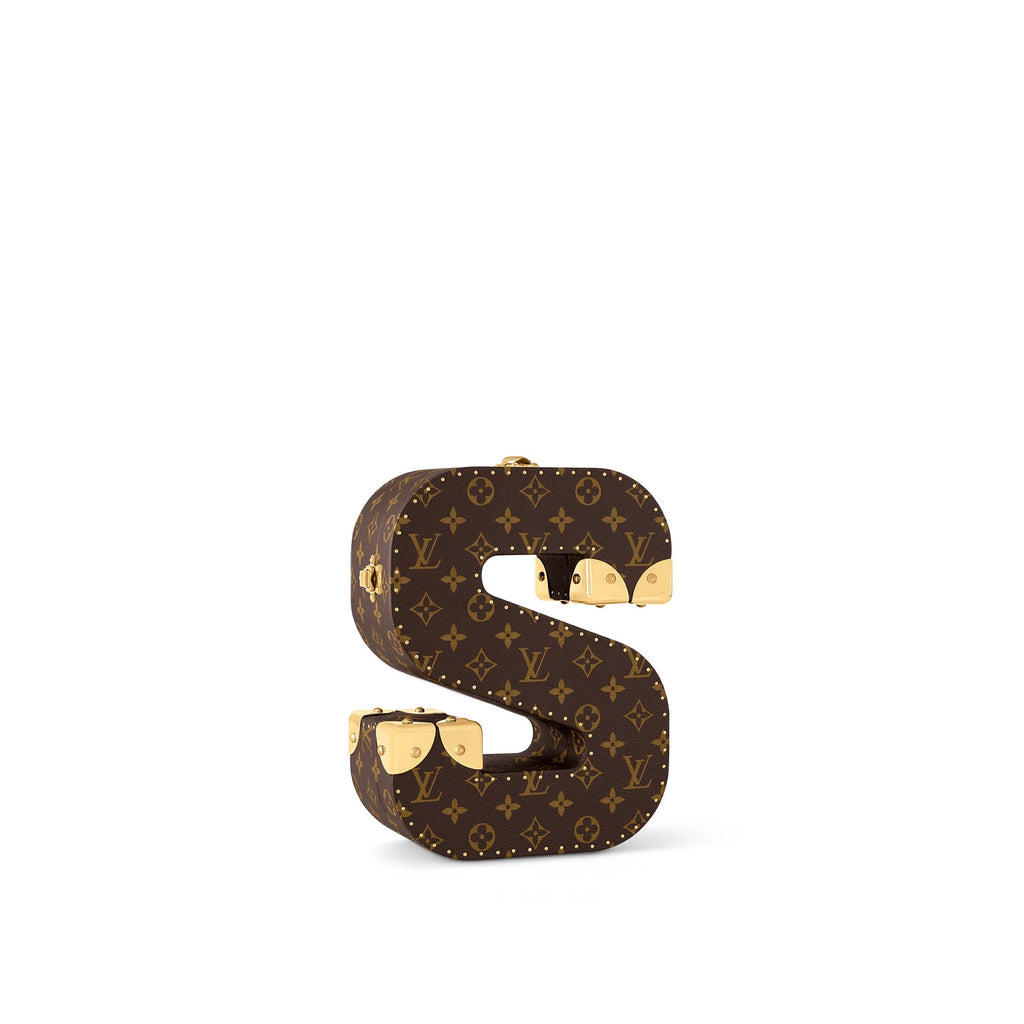 Letter Trunk S