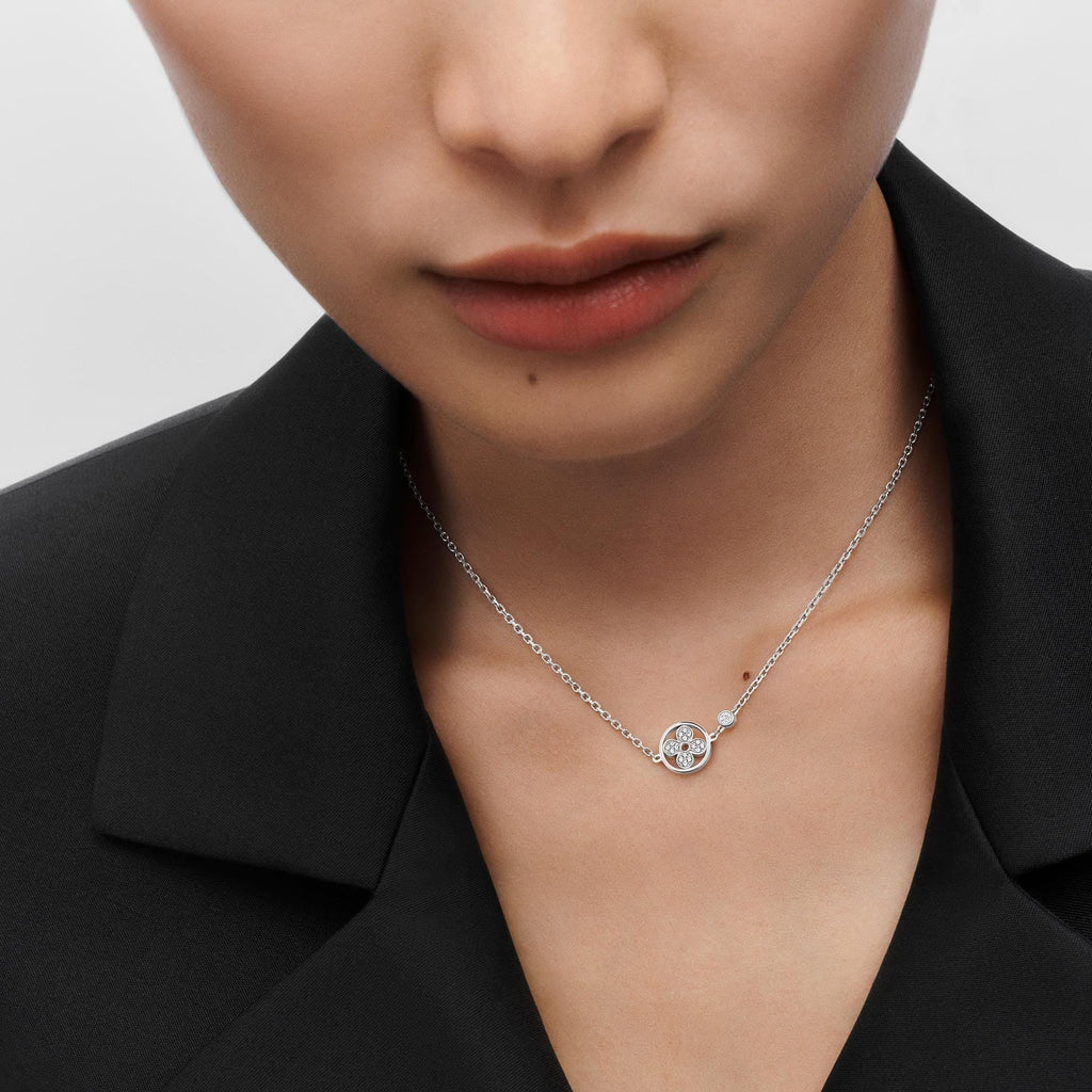 Idylle Blossom Pendant, White Gold And Diamonds