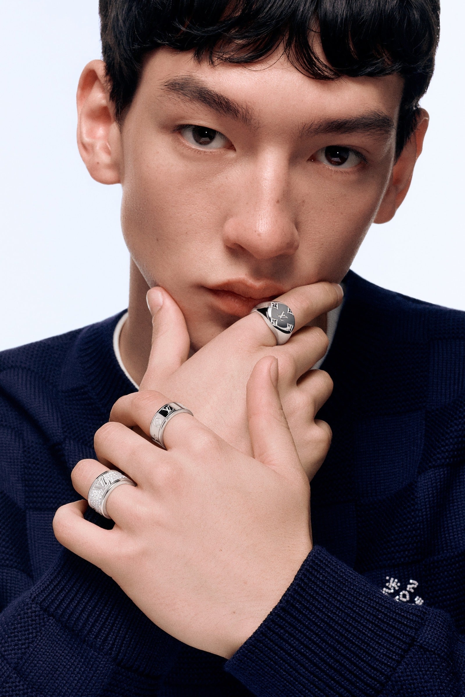 Les Gastons Vuitton Signet Ring, White Gold