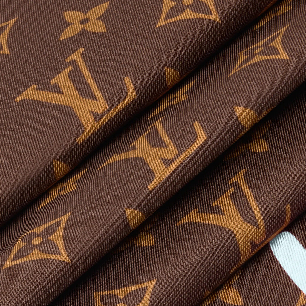 LV Script Square 55