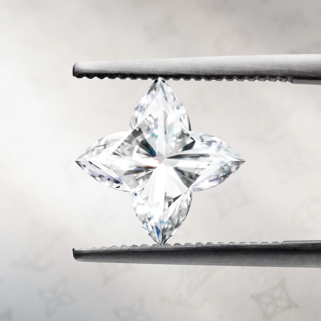 LV Diamonds Small Hoop, LV Monogram Star cut - per unit