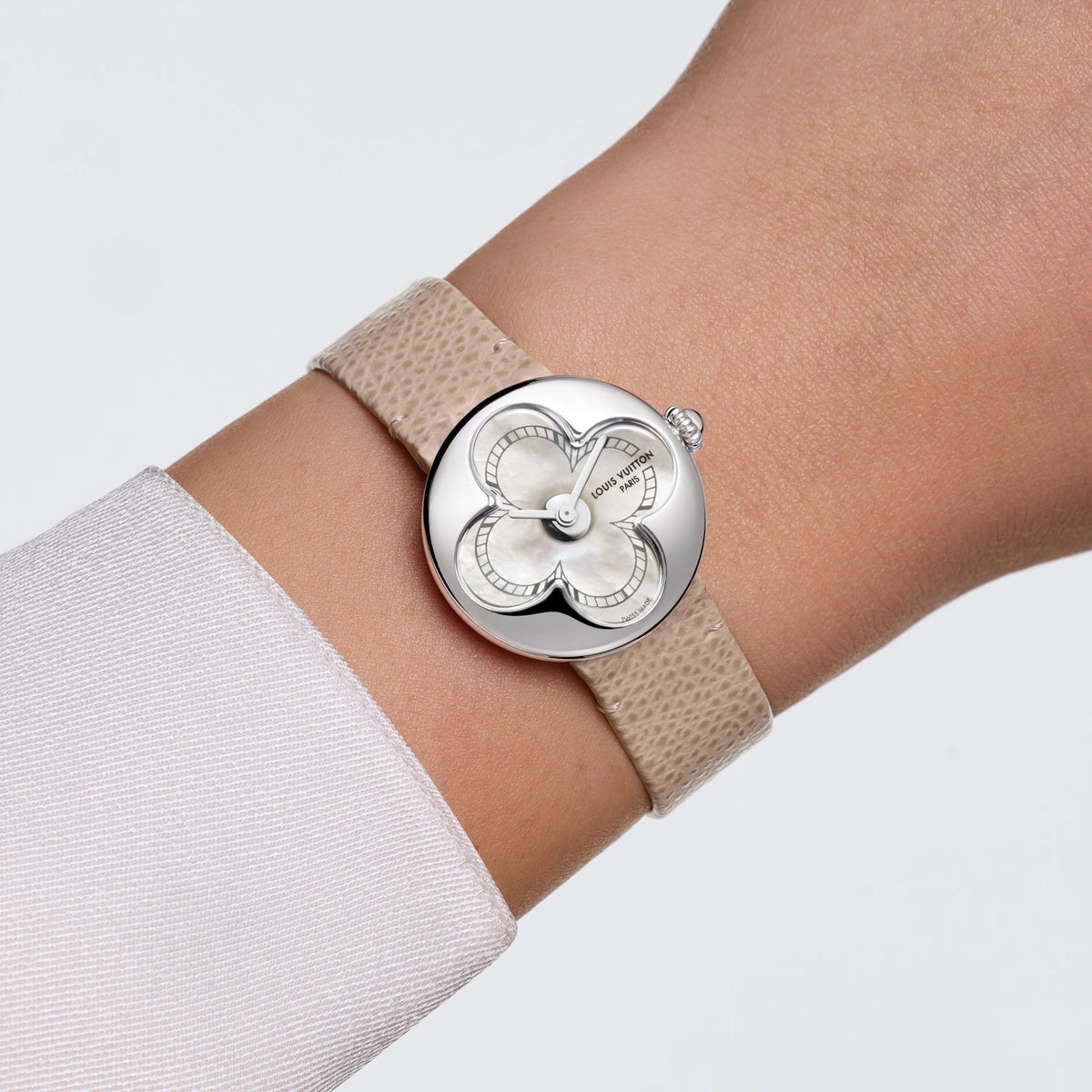 Color Blossom, Quartz, 26 MM, Steel and White Mother-Of-Pearl