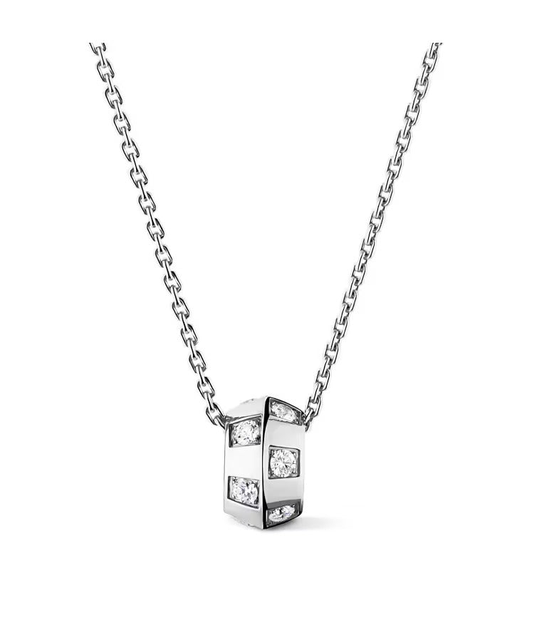 Le Damier de Louis Vuitton Pendant, White Gold and Diamonds