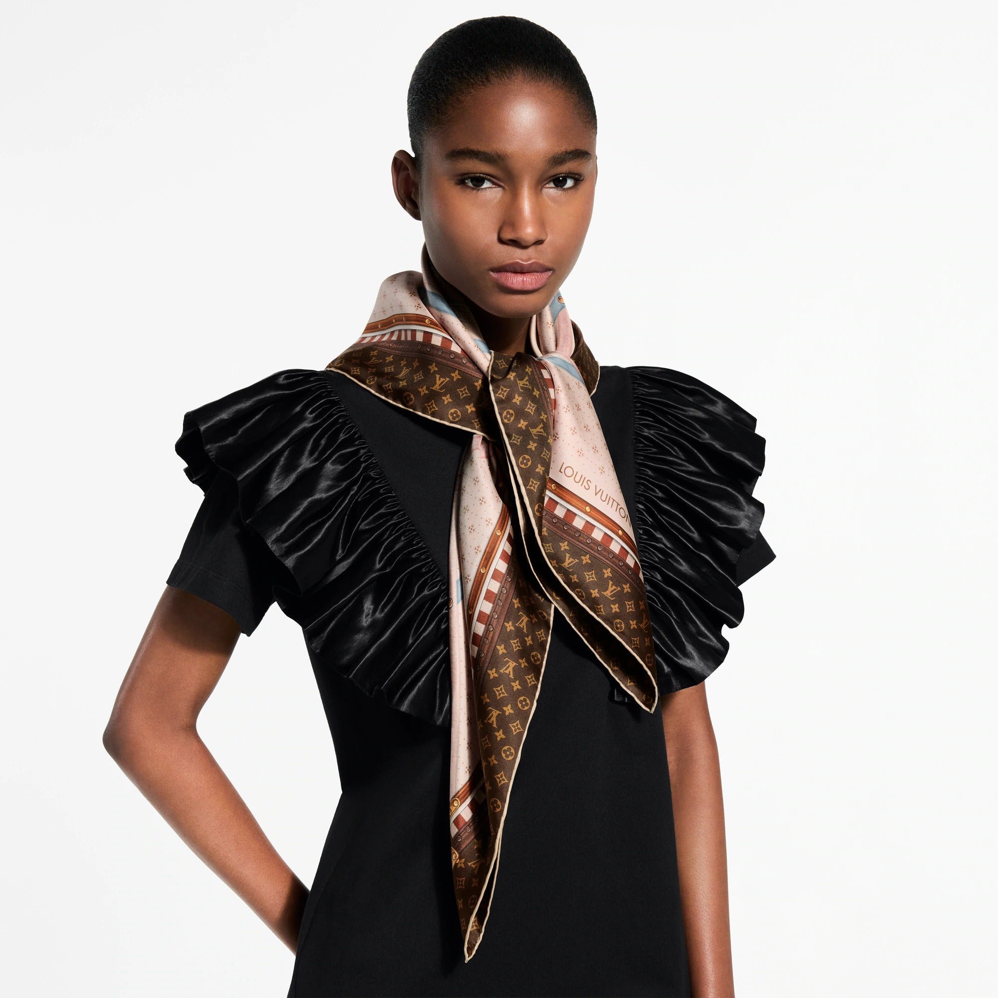 Chez Elle Square 90