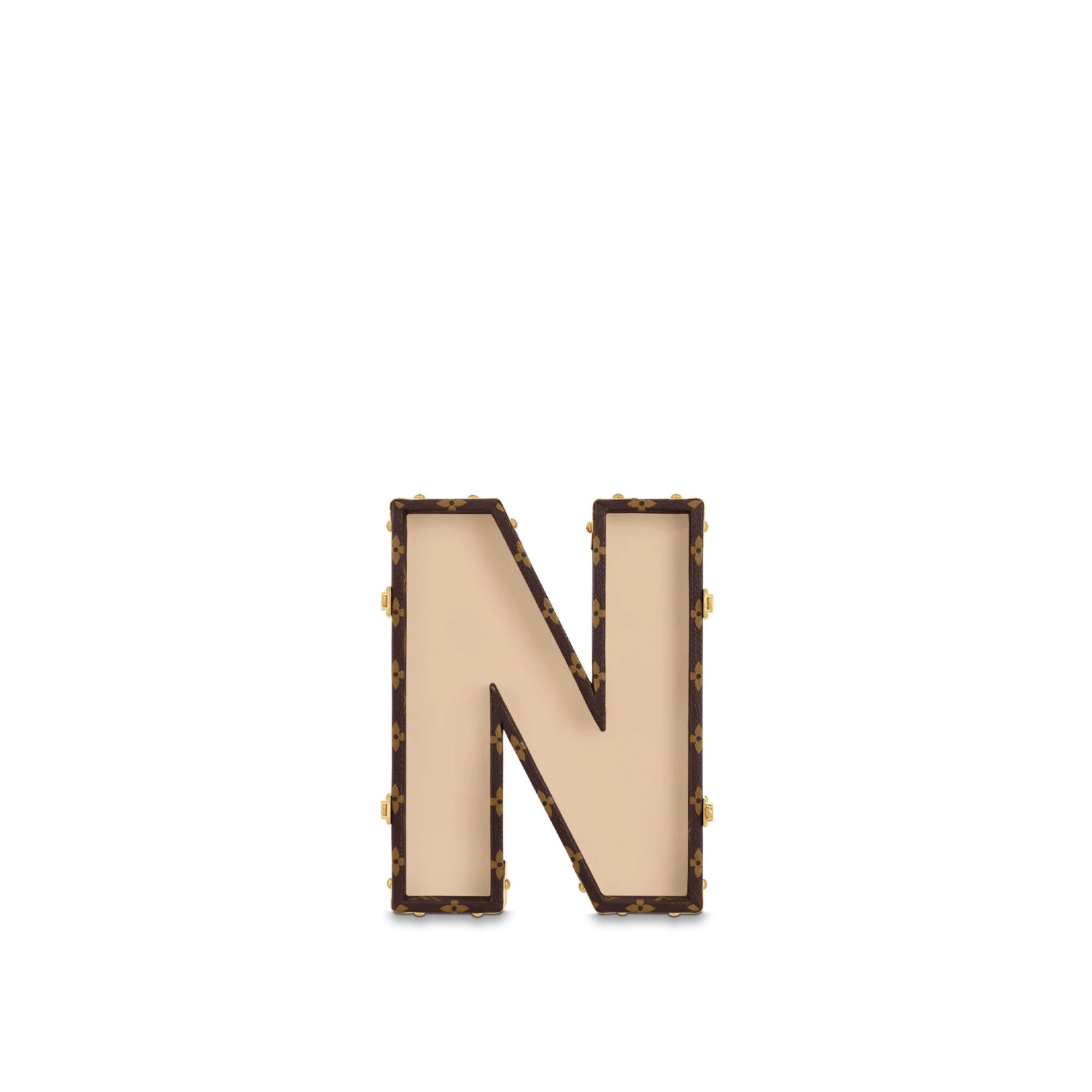Letter Trunk N