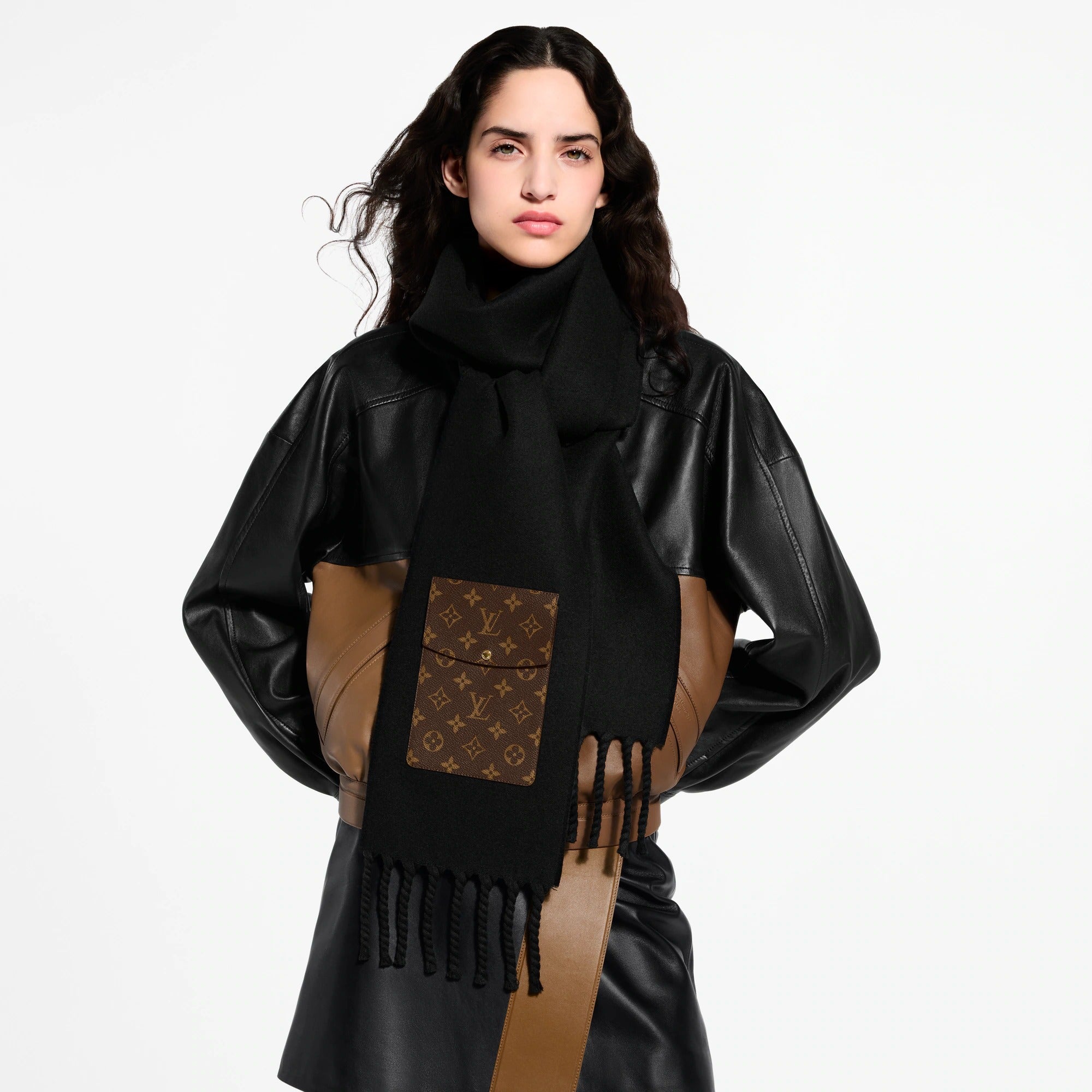 LV On My Way Scarf