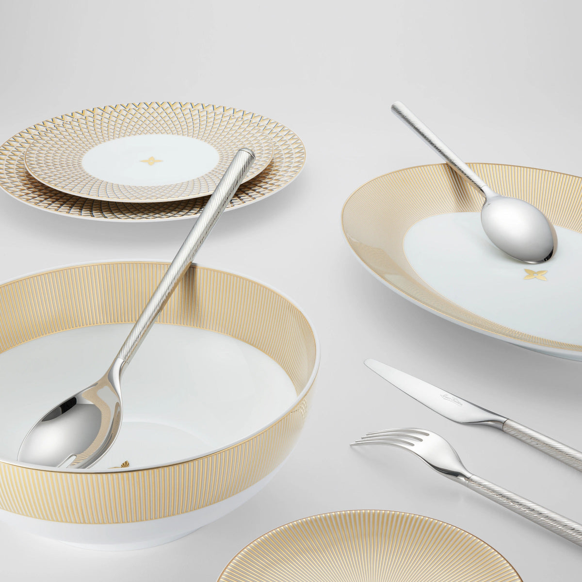 Rivet Serving Set