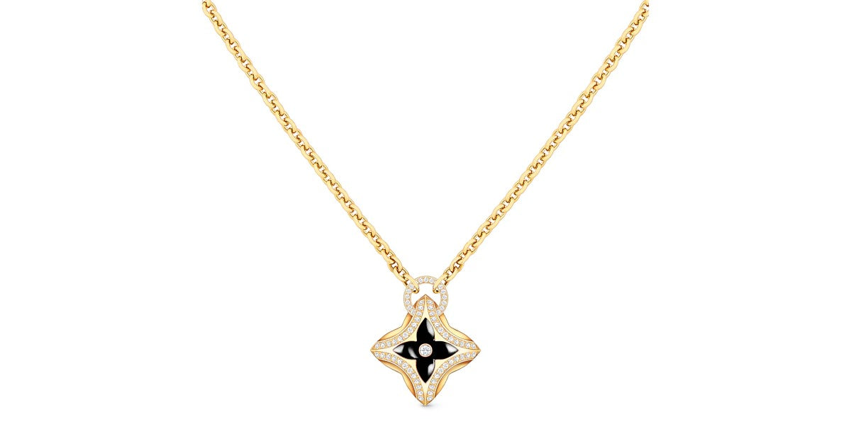Ever Blossom Pendant, Yellow Gold, Onyx & Diamonds