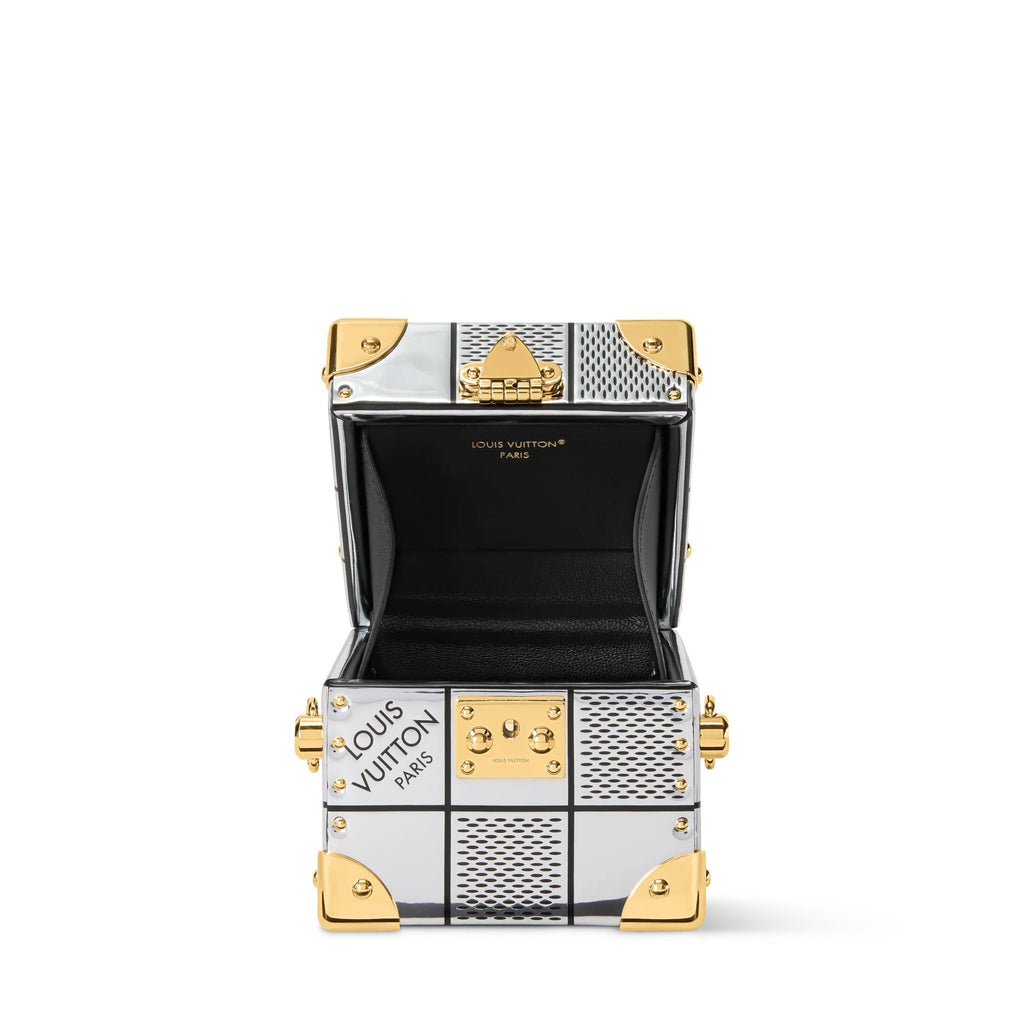 Tile Trunk