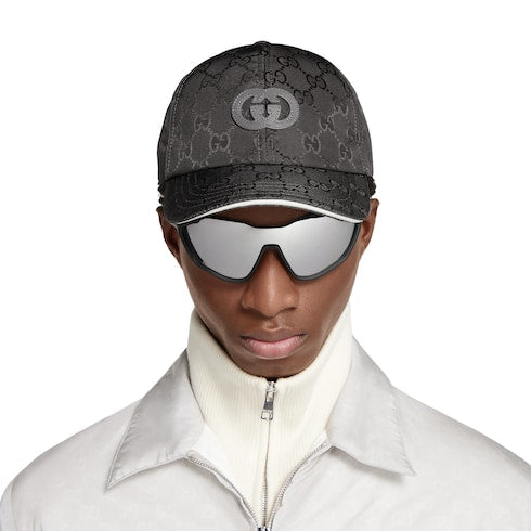 Mask-shaped sunglasses - black