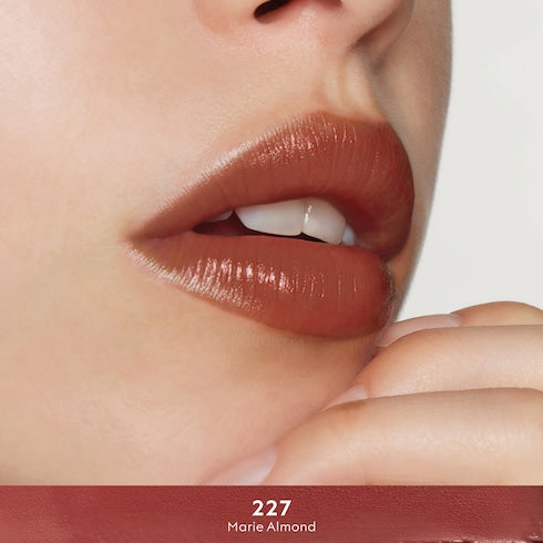 134 'Clara Chestnut', Rouge à Lèvres Voile Lipstick - 227 'Marie Almond'