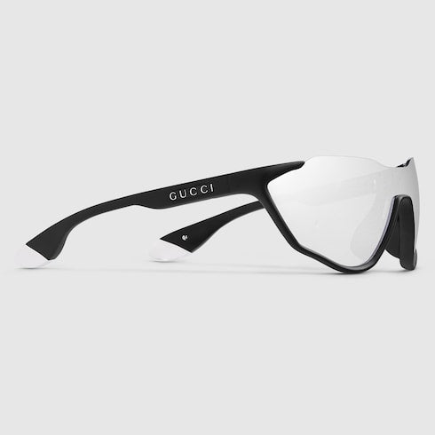 Mask-shaped sunglasses - black