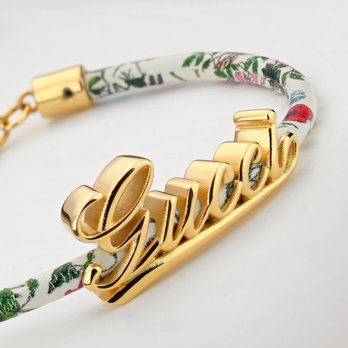 Leather bracelet with Gucci script - white leather