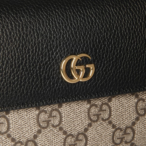 Bi-color GG Marmont wallet on chain - beige and black leather