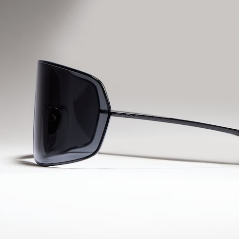 Mask frame sunglasses - black