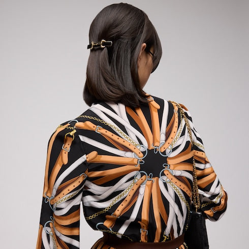 Horsebit hair clip with enamel - black enamel