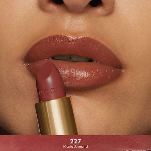 134 'Clara Chestnut', Rouge à Lèvres Voile Lipstick - 227 'Marie Almond'